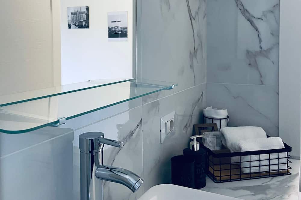 Photo of Bathroom in Affori