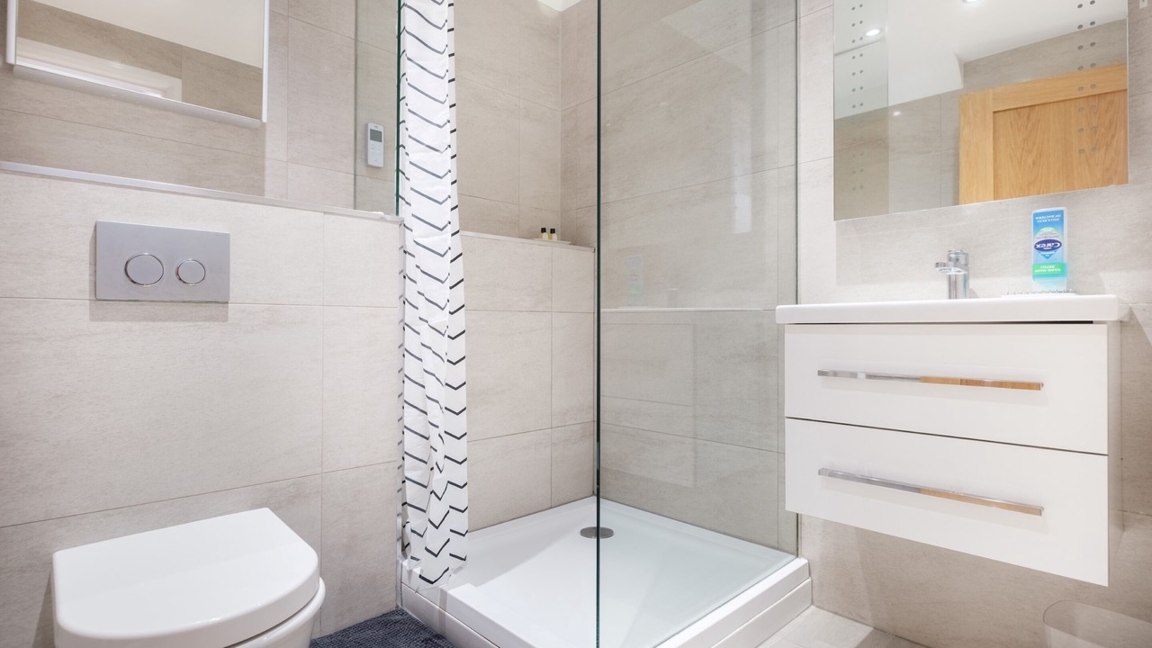 Photo of Bathroom in Angel