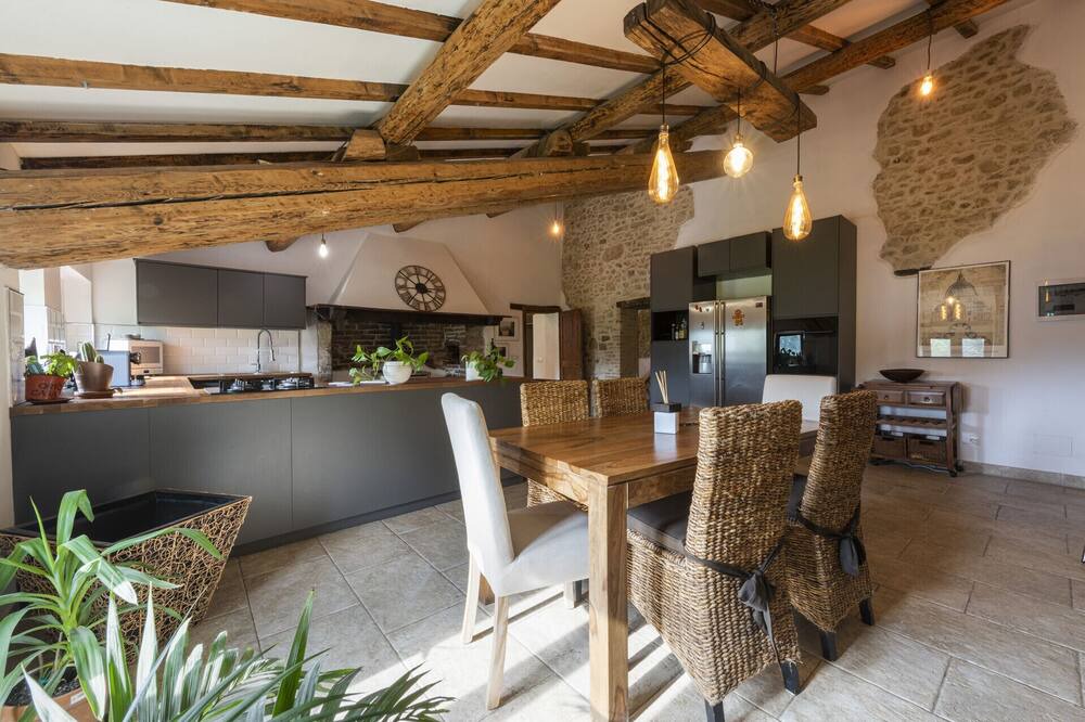Photo of Kitchen in Montelovesco