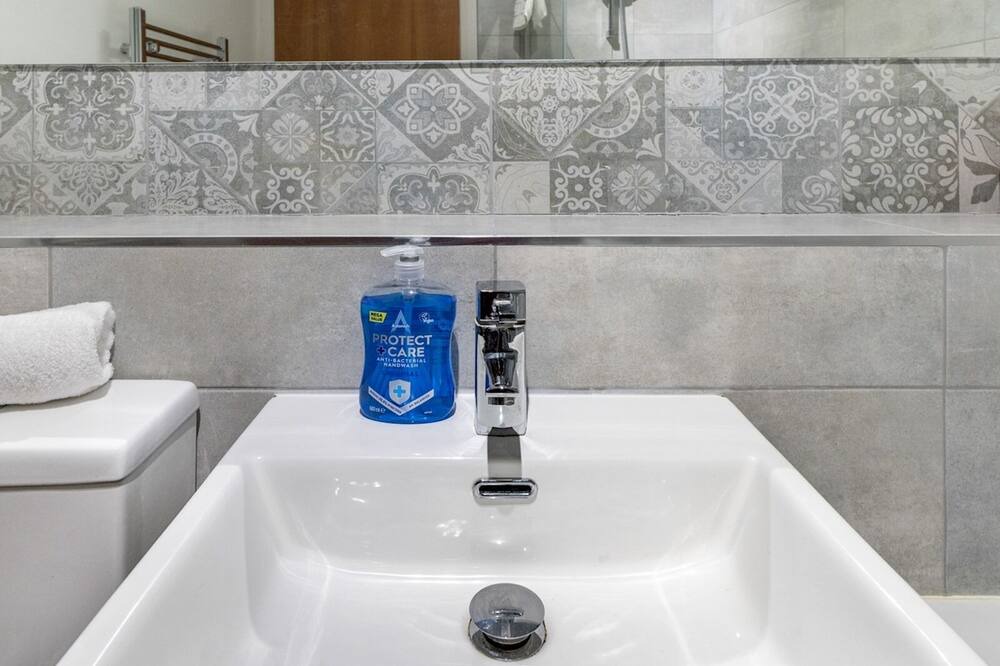Photo of Bathroom in Belfast Central District