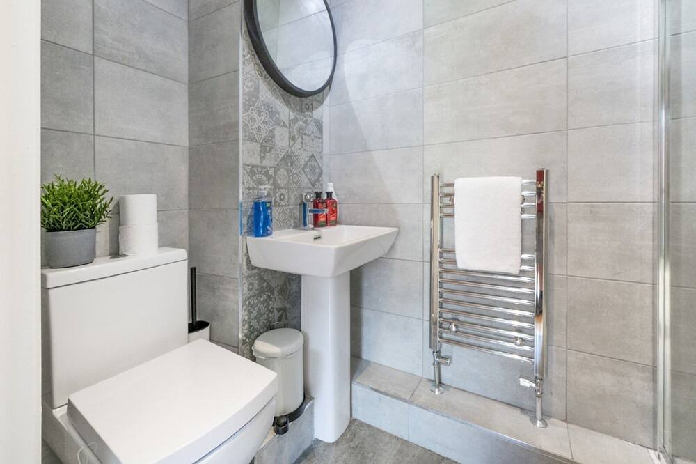 Photo of Bathroom in Belfast Central District