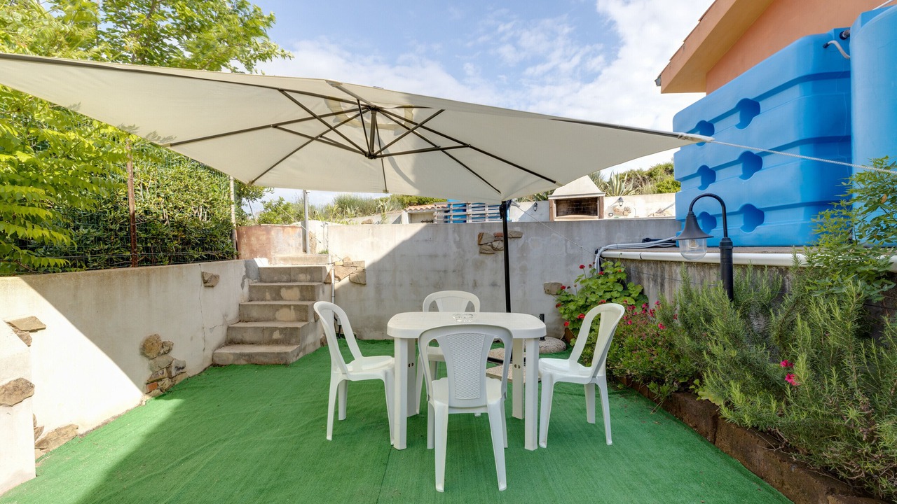 Photo of Outdoor in Arbus