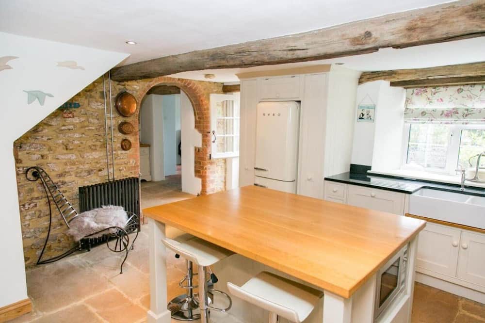 Photo of Kitchen in Daventry