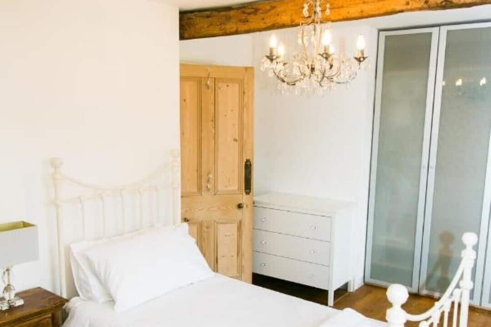 Photo of Bedroom in Daventry