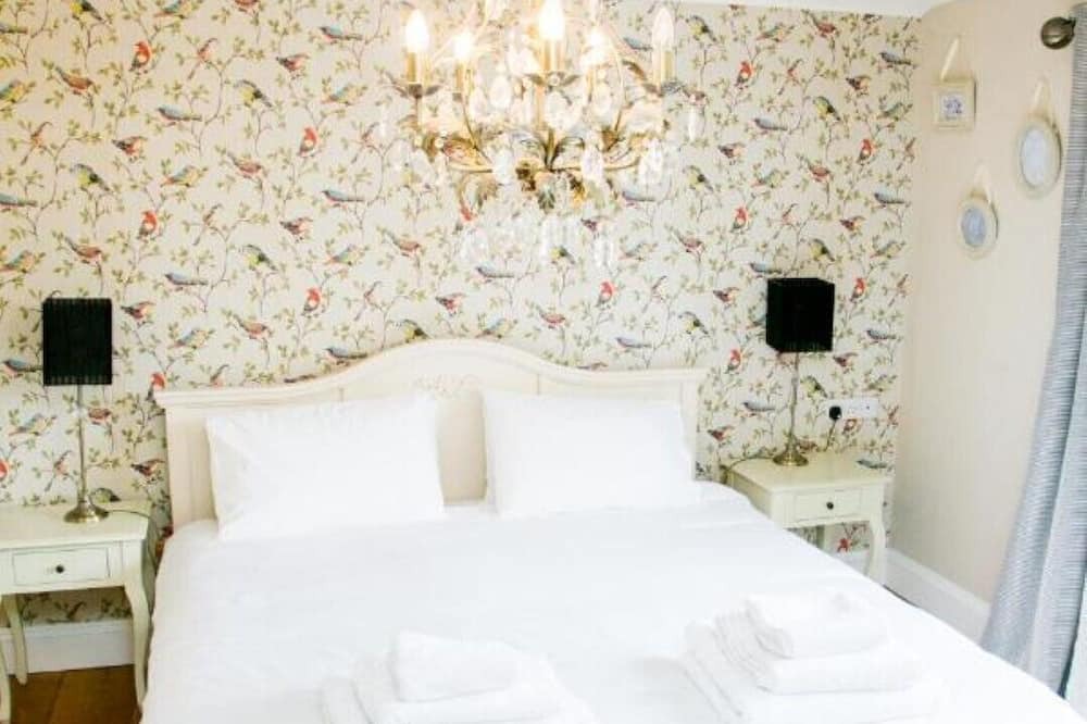 Photo of Bedroom in Daventry