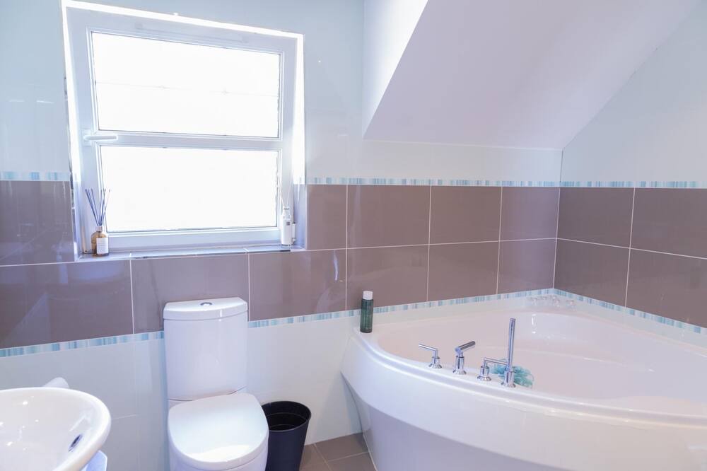 Photo of Bathroom in Magherafelt