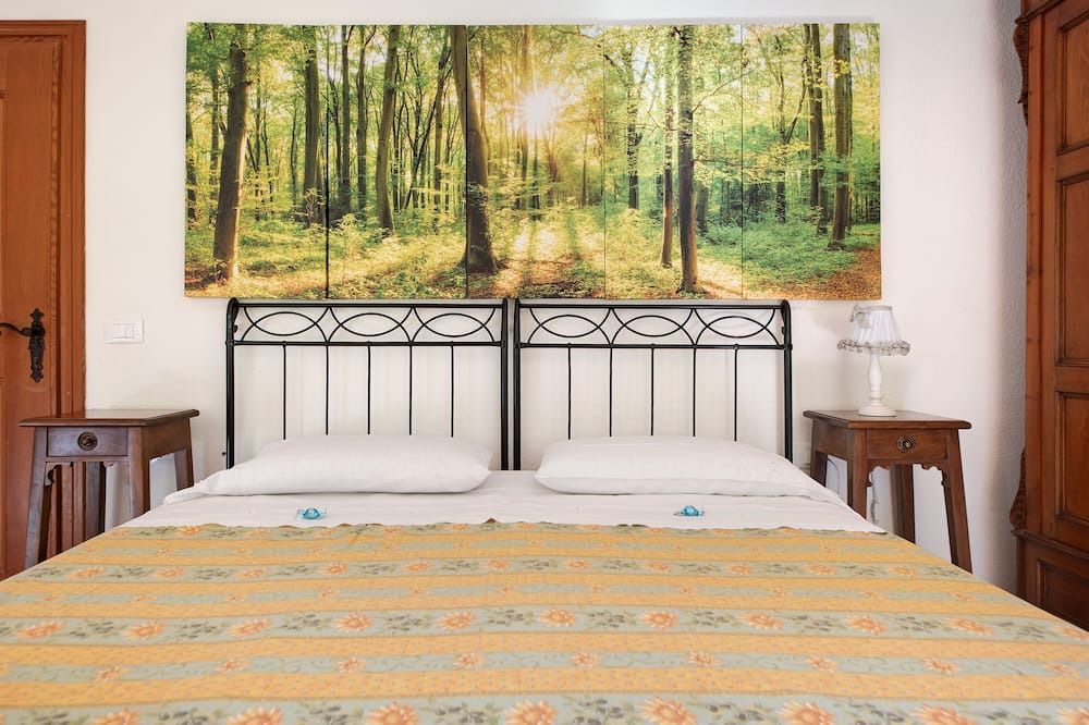 Photo of Bedroom in Santo Stefano dʼAveto