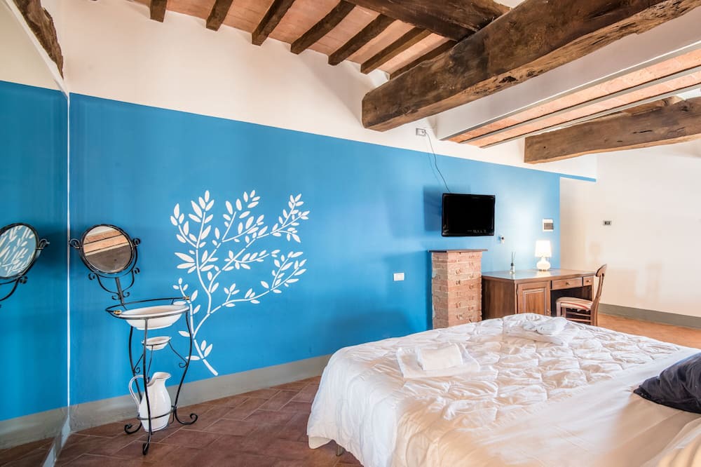 Photo of Bedroom in Montefollonico
