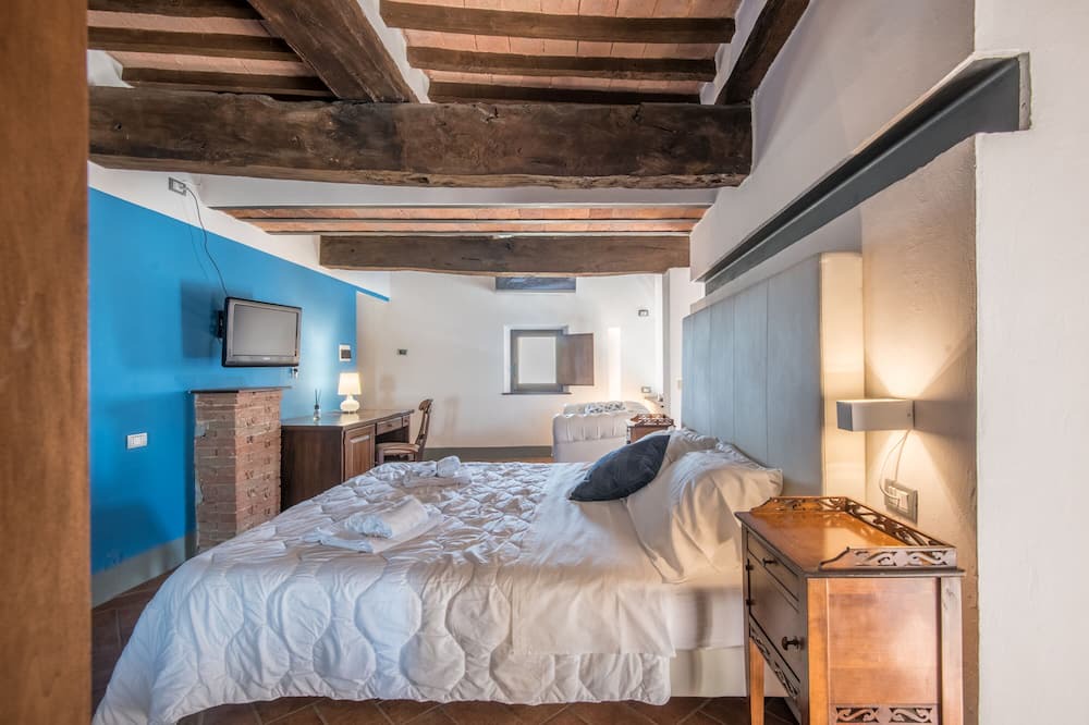 Photo of Bedroom in Montefollonico