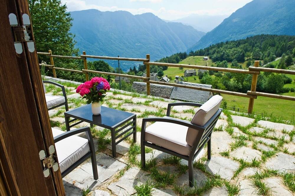 Photo of Patio Balcony in Trasquera