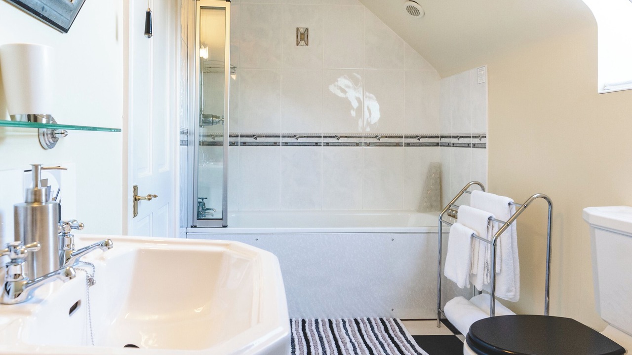 Photo of Bathroom in Holywood