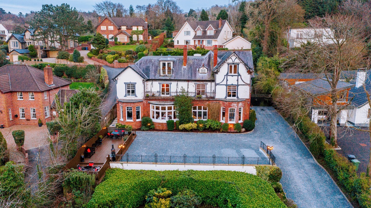 Photo of Outdoor in Holywood