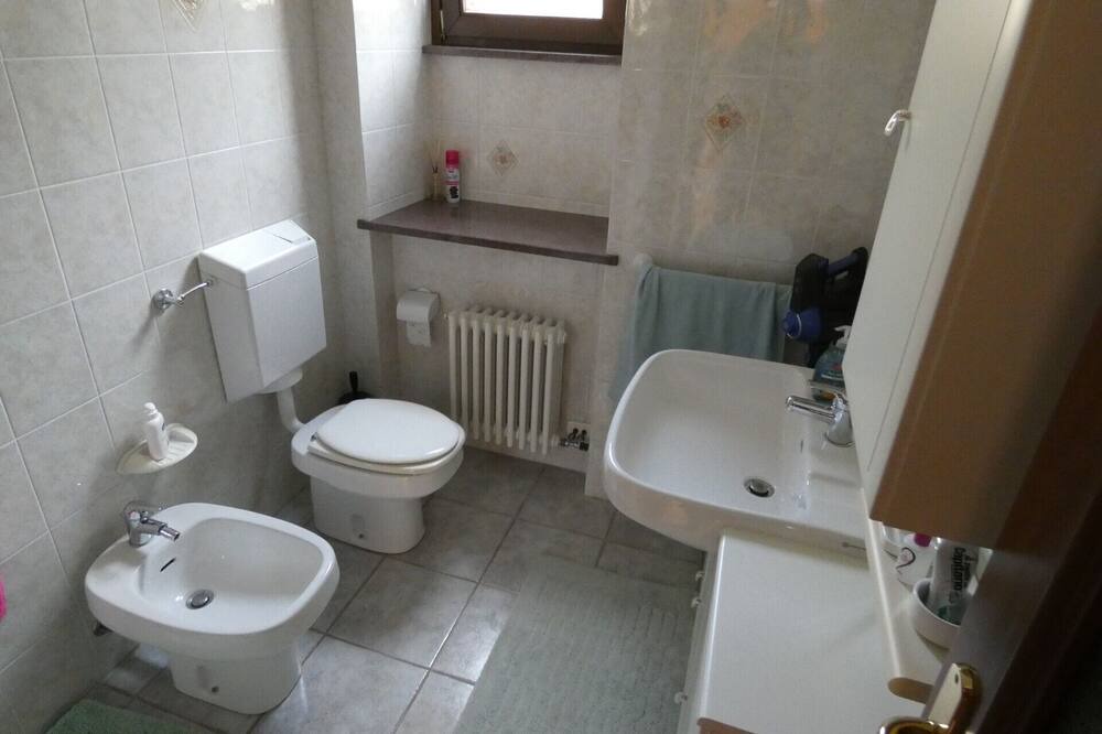 Photo of Bathroom in Saint-Pierre