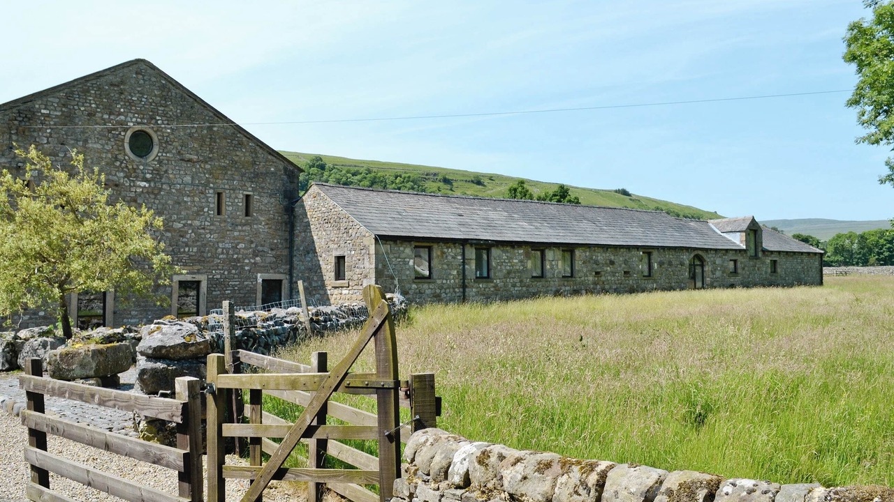 Photo of Outdoor in Litton