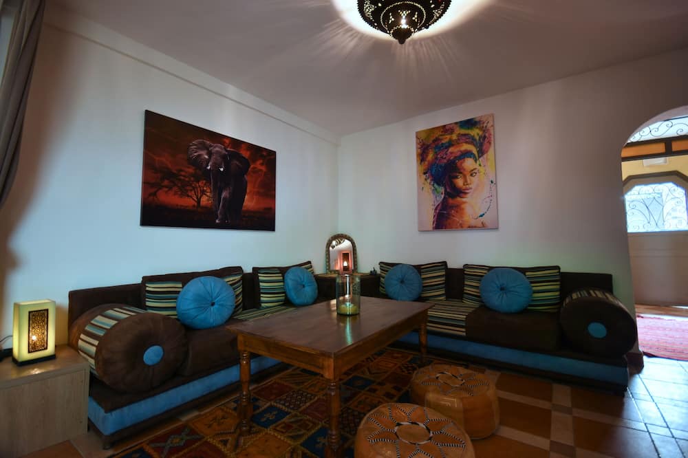 Photo of Bedroom in Cite Charaf