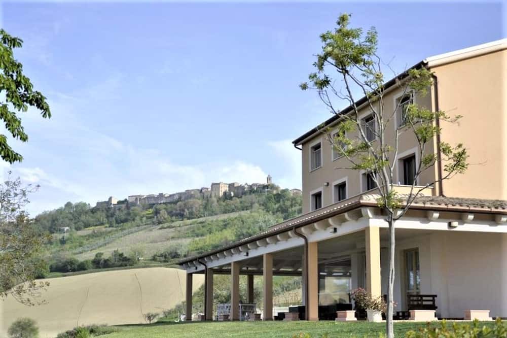 Photo of Outdoor in Carassai