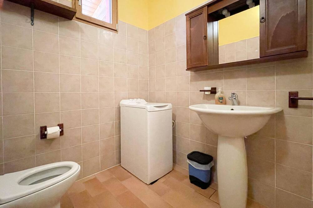 Photo of Bathroom in Urbania