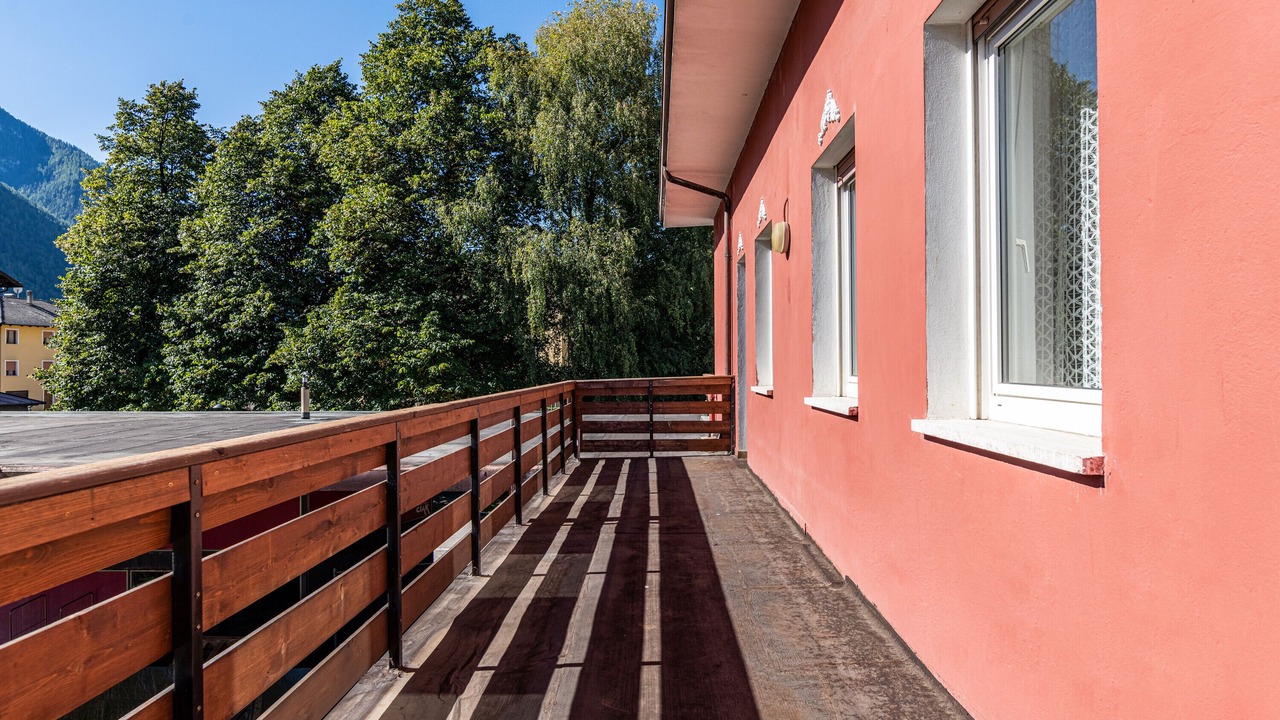 Photo of Outdoor in Male