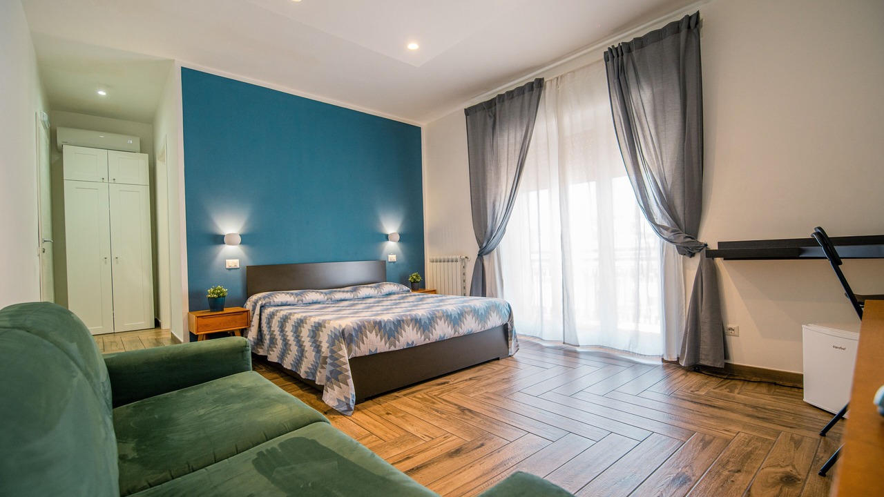 Photo of Bedroom in Naples City Centre