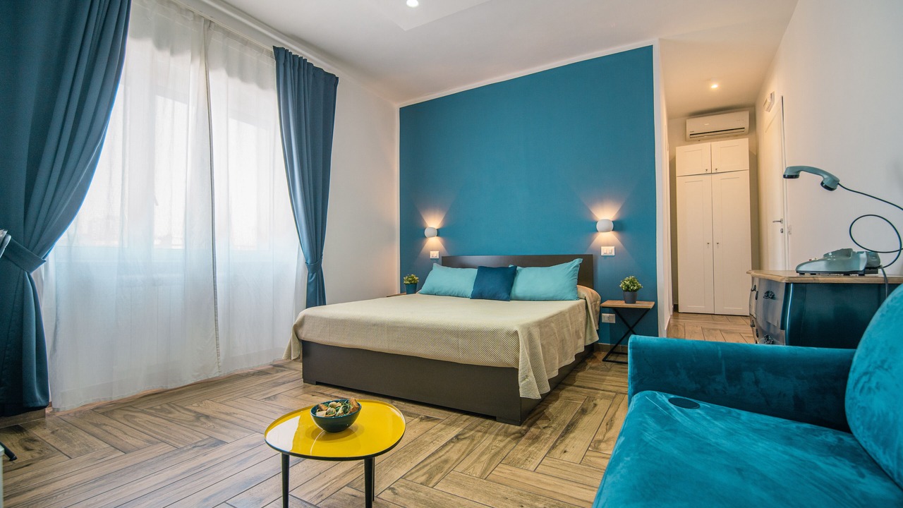 Photo of Bedroom in Naples City Centre