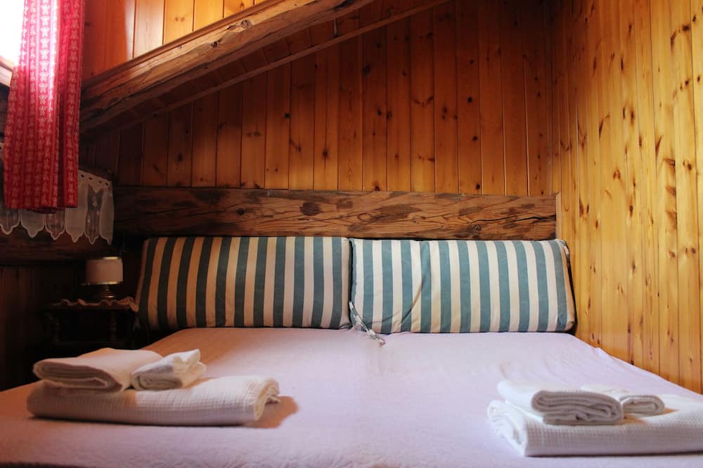 Photo of Bedroom in Commezzadura