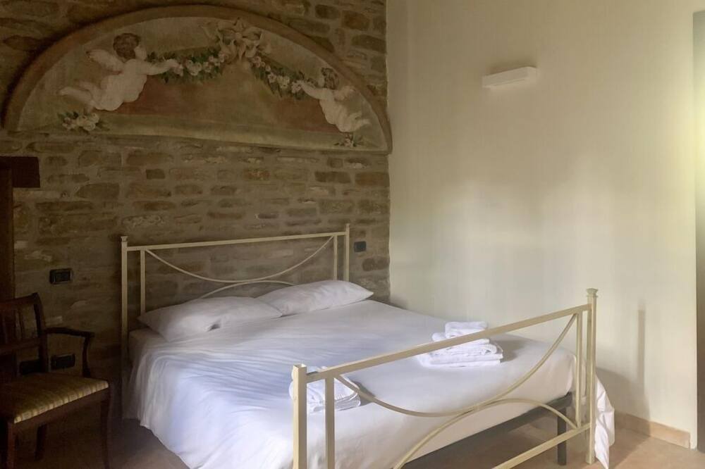 Photo of Bedroom in Cantiano