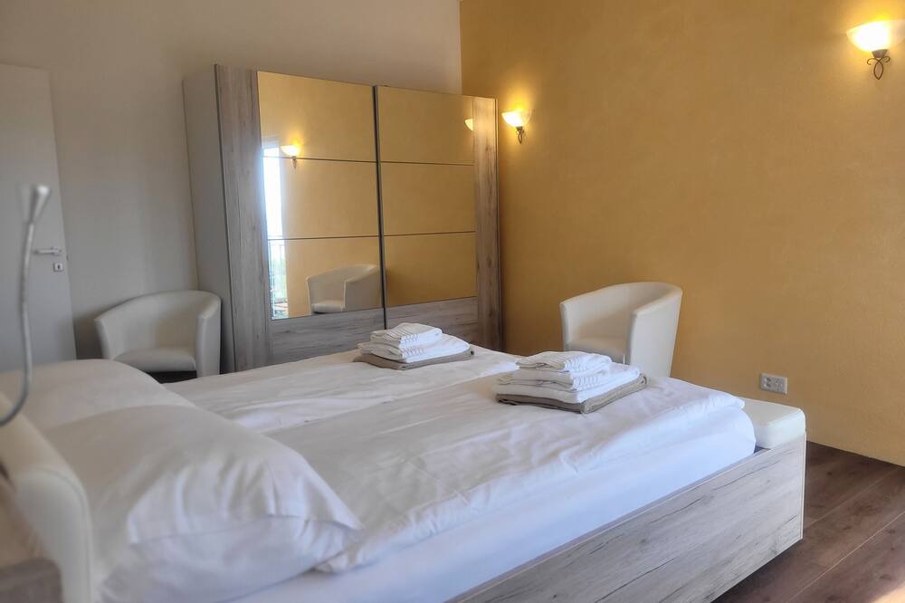 Photo of Bedroom in Brione sopra Minusio