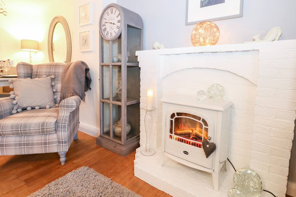 Photo of Livingroom in Maresfield