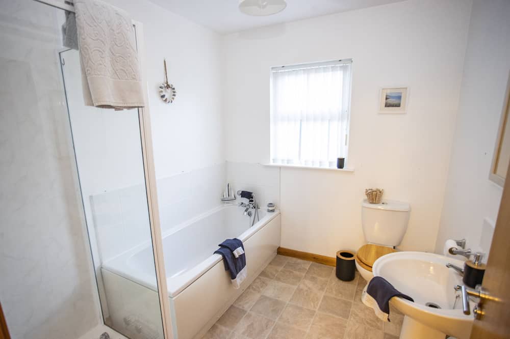 Photo of Bathroom in Ballybogy