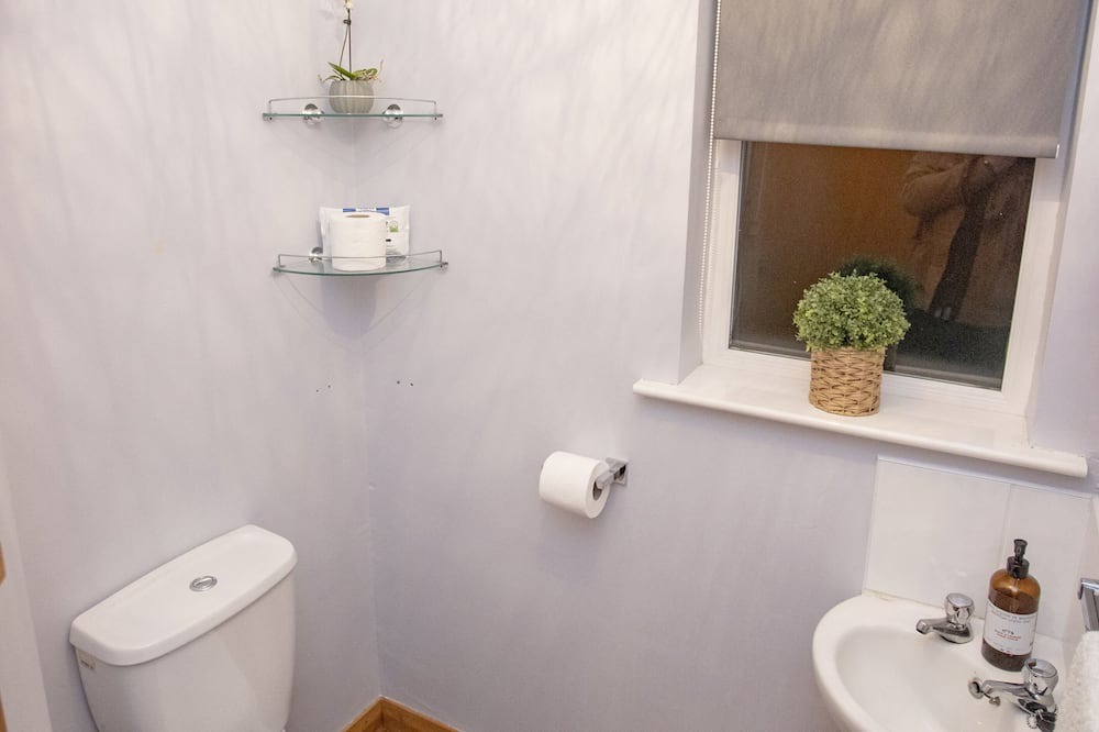 Photo of Bathroom in Ballybogy