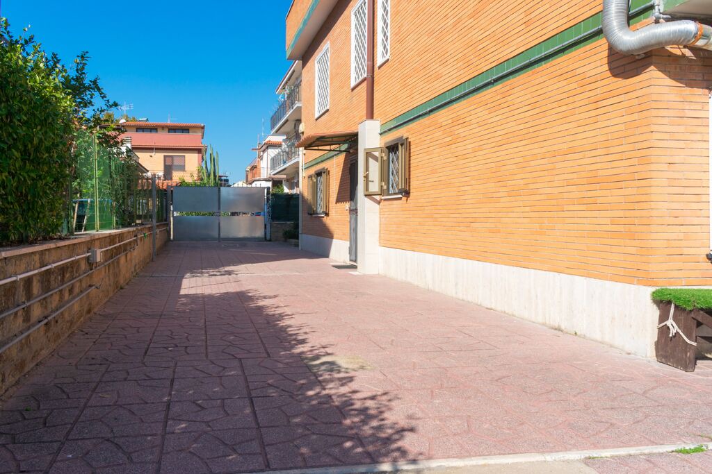 Photo of Outdoor in Zona XXXIII Acilia Sud