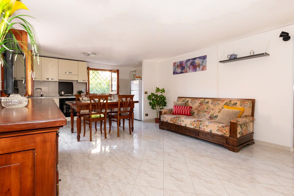 Photo of Livingroom in Zona XXXIII Acilia Sud