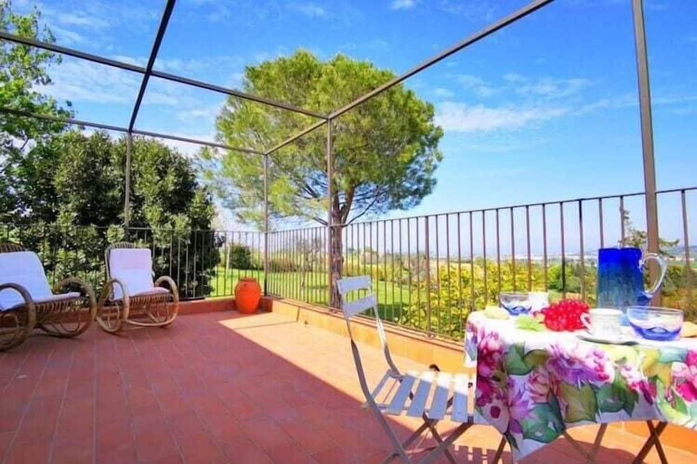 Photo of Patio Balcony in San Giovanni In Marignano