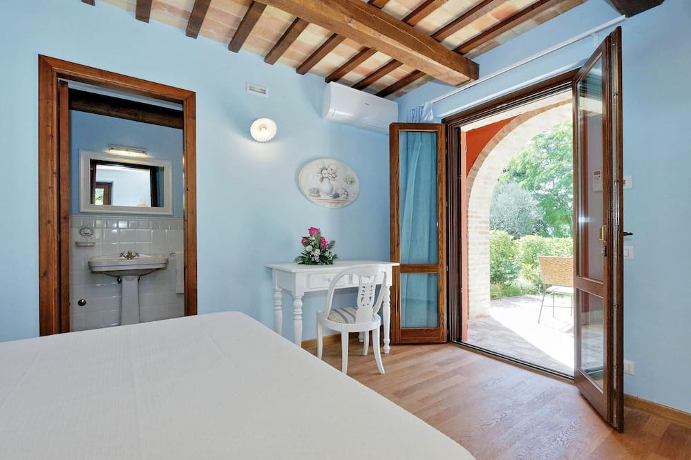 Photo of Bedroom in San Severino Marche