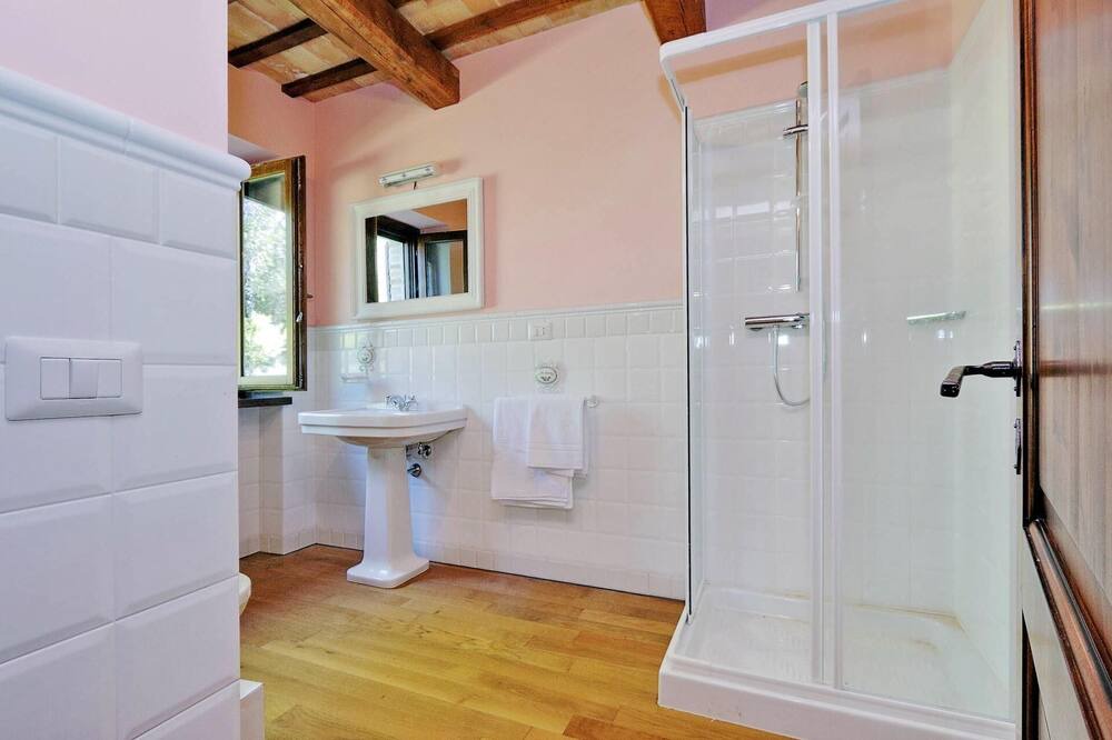 Photo of Bathroom in San Severino Marche