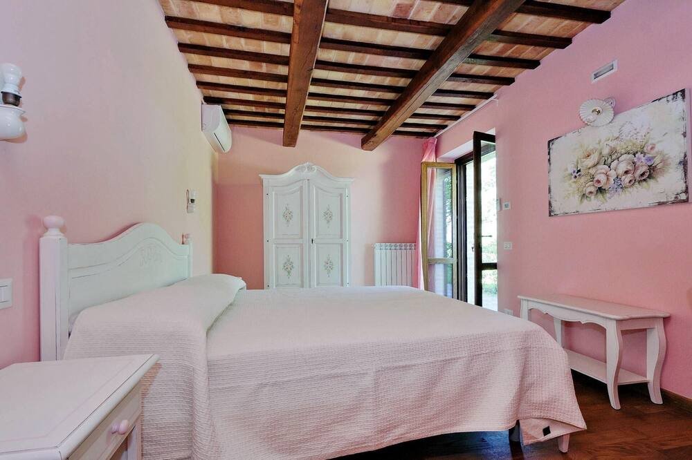 Photo of Bedroom in San Severino Marche