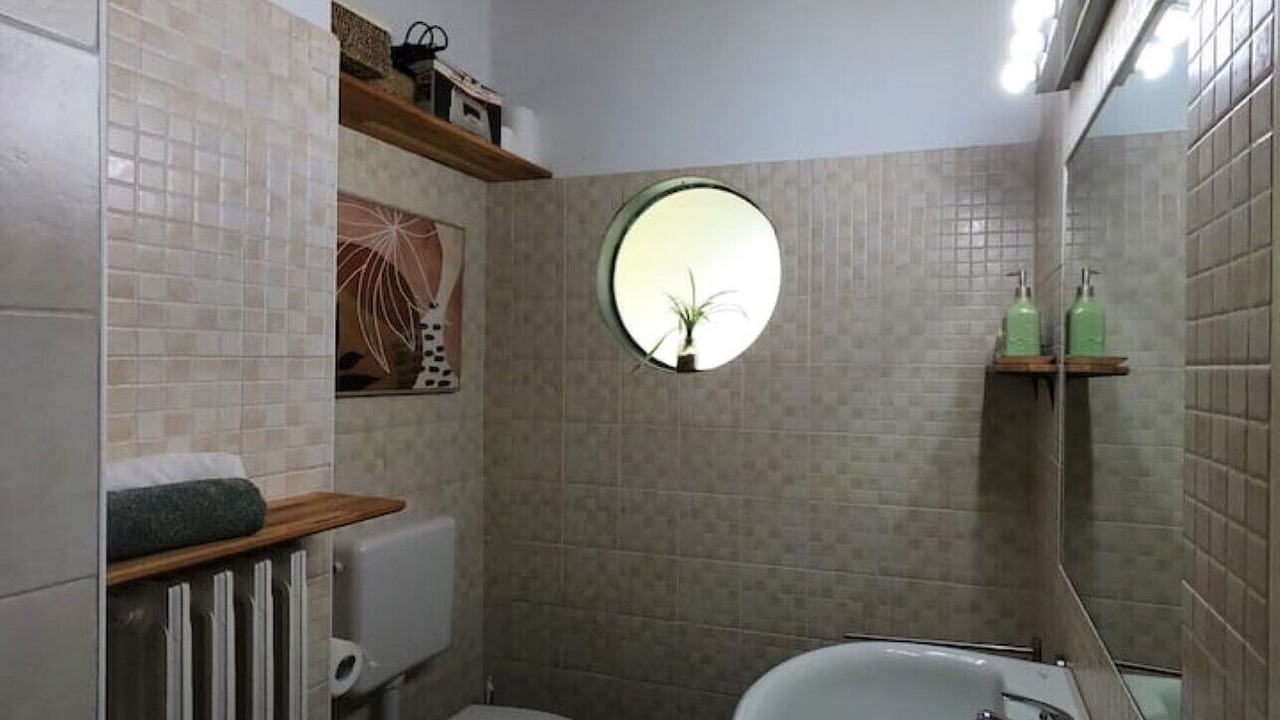 Photo of Bathroom in Bra