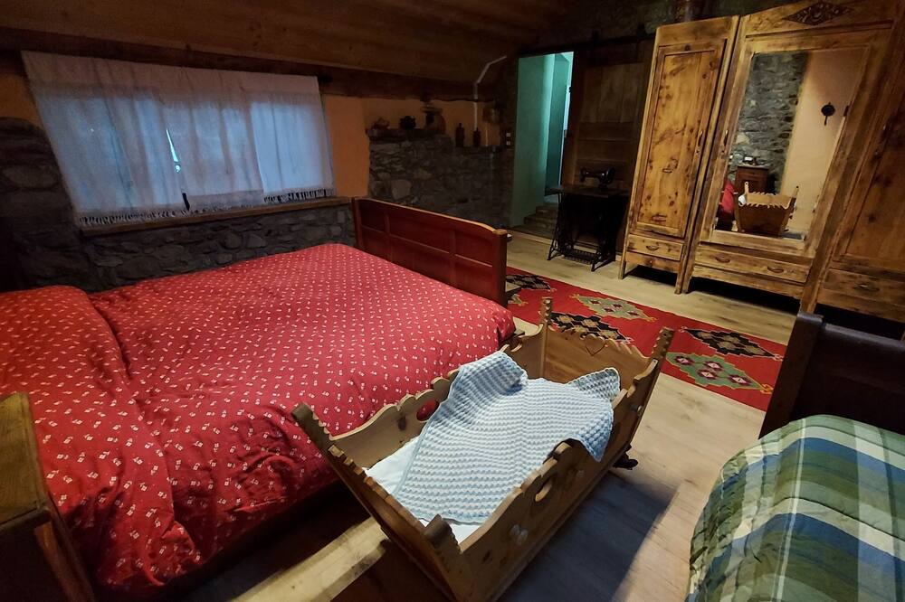 Photo of Bedroom in Valpelline