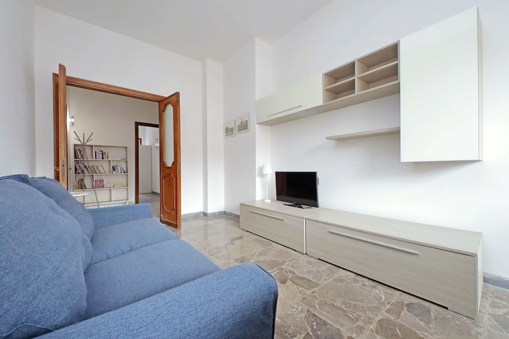 Photo of Livingroom in Tuscolano