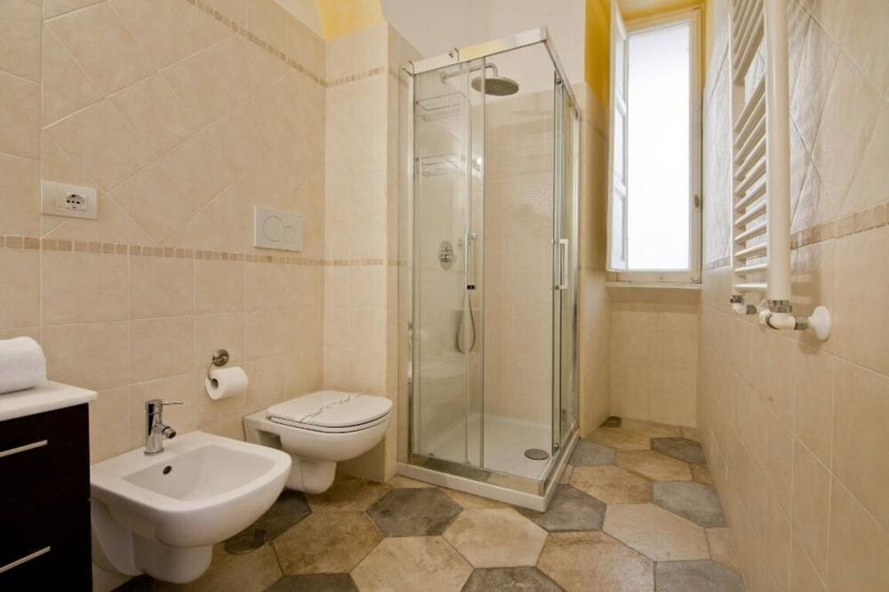Photo of Bathroom in Salario