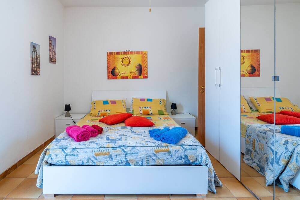 Photo of Bedroom in Arenella