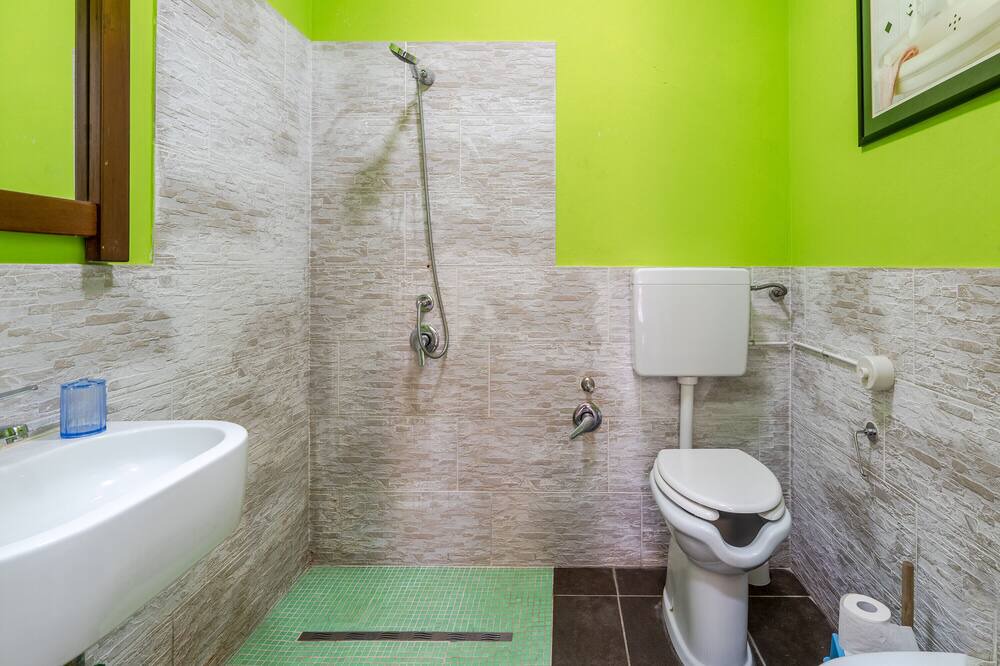 Photo of Bathroom in Arenella