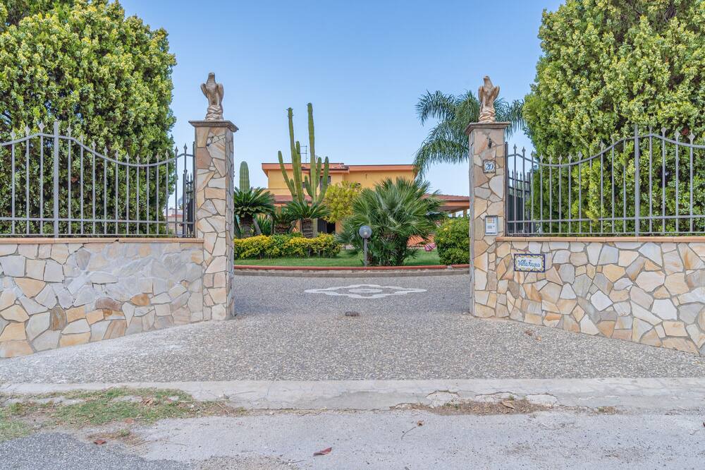 Photo of Outdoor in Arenella