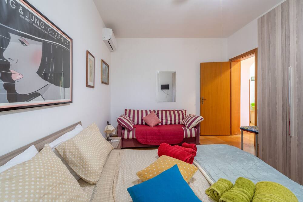 Photo of Livingroom in Arenella