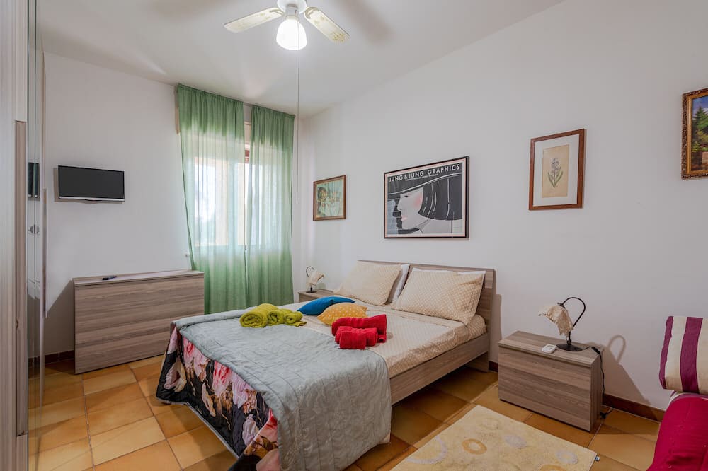 Photo of Bedroom in Arenella