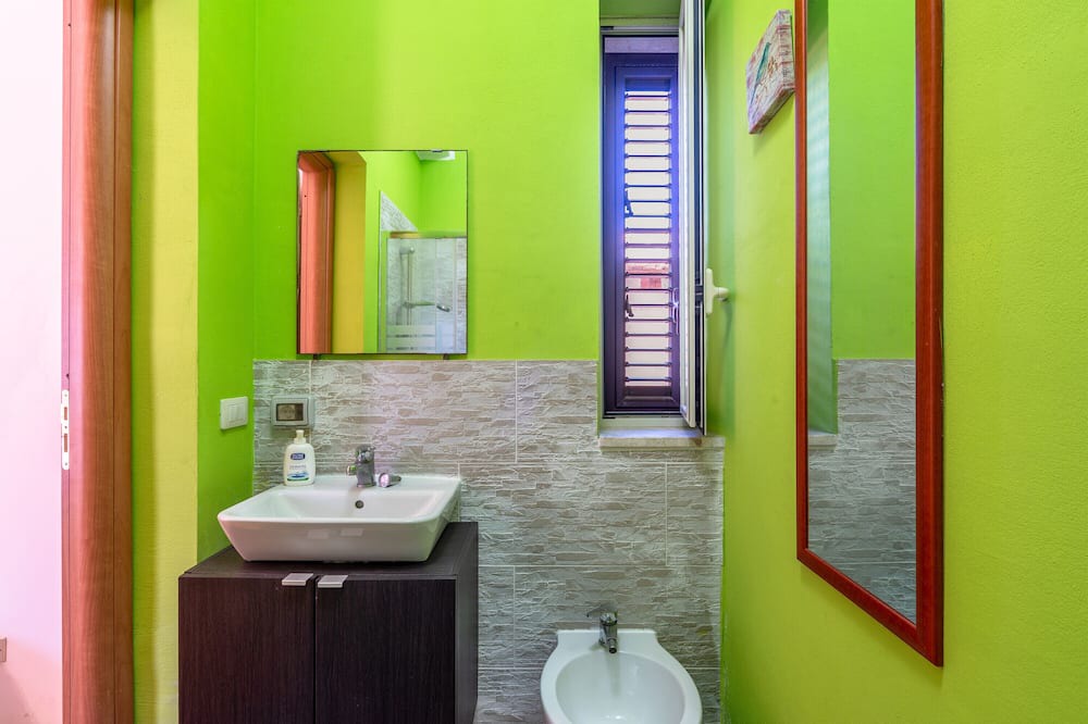 Photo of Bathroom in Arenella