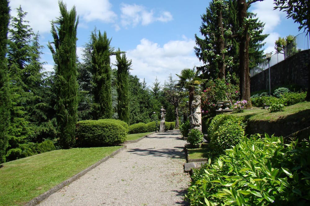 Photo of Outdoor in Calco