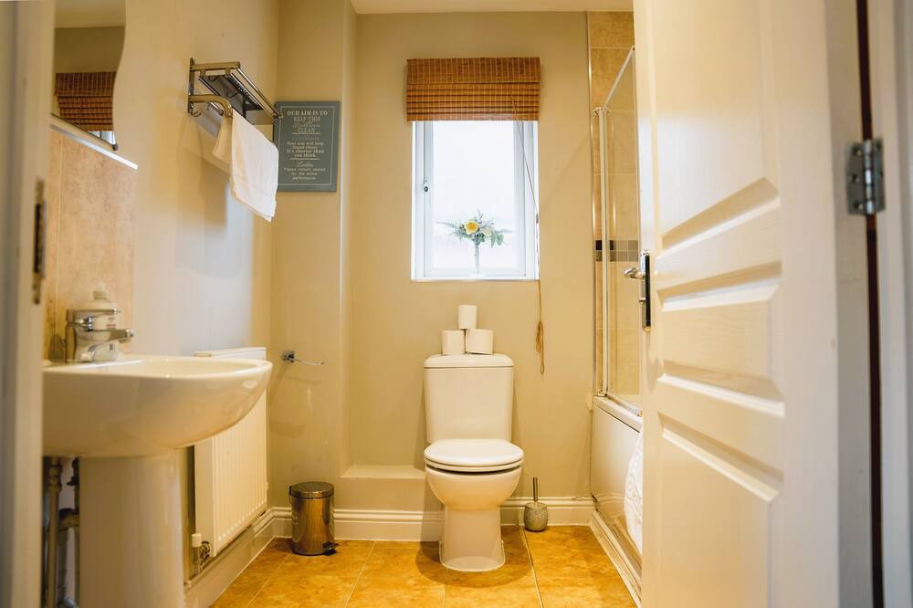 Photo of Bathroom in Newport Pagnell
