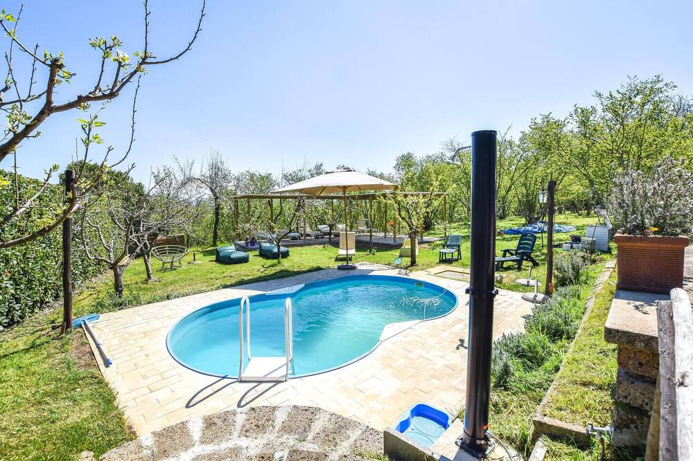 Photo of Outdoor in Sutri