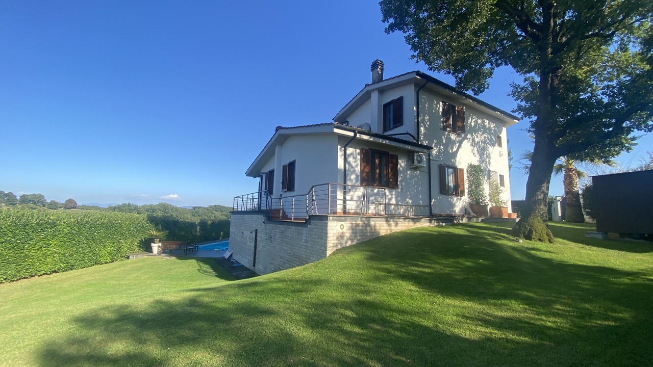 Photo of Outdoor in Colle Farnese